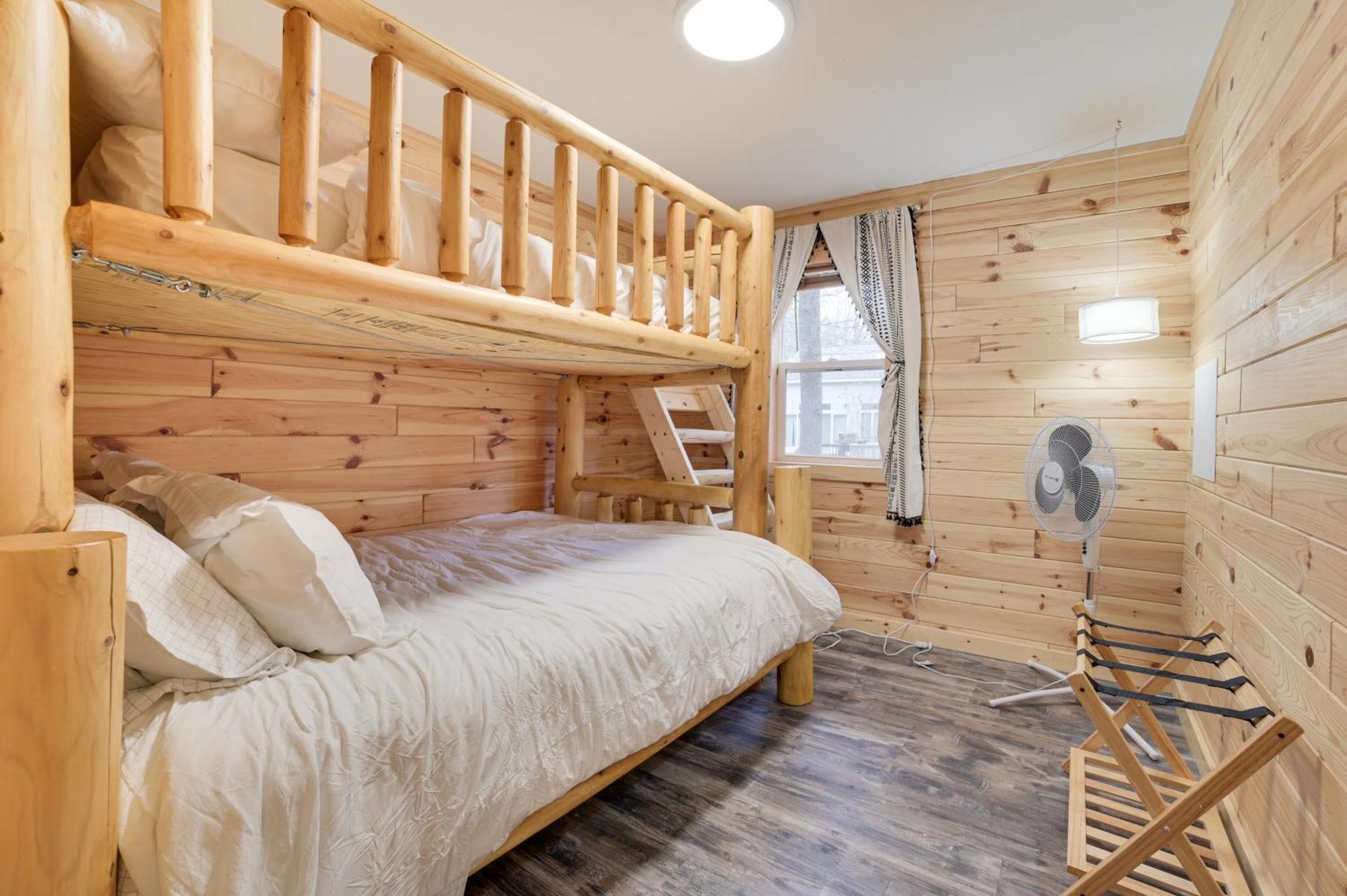 Scenic Evans Hideaway Steps To Lake Huron! Oscoda Exterior foto